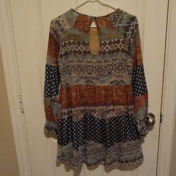 Altar'd State Bohemian Patchwork Long Sleeve Tunic Women's Size Medium EUC - Picture 3 of 8